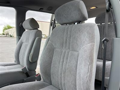 1998 Toyota Sienna LE   - Photo 35 - Sacramento, CA 95826