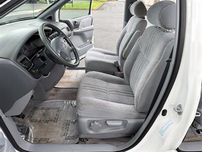 1998 Toyota Sienna LE   - Photo 30 - Sacramento, CA 95826