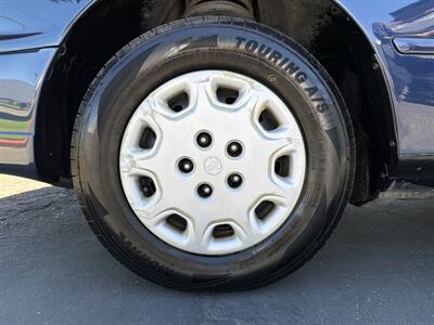 1996 Toyota Camry LE   - Photo 24 - Sacramento, CA 95826