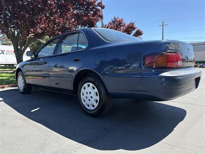 1996 Toyota Camry LE   - Photo 8 - Sacramento, CA 95826