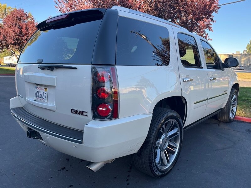 2014 GMC Yukon Denali photo 11