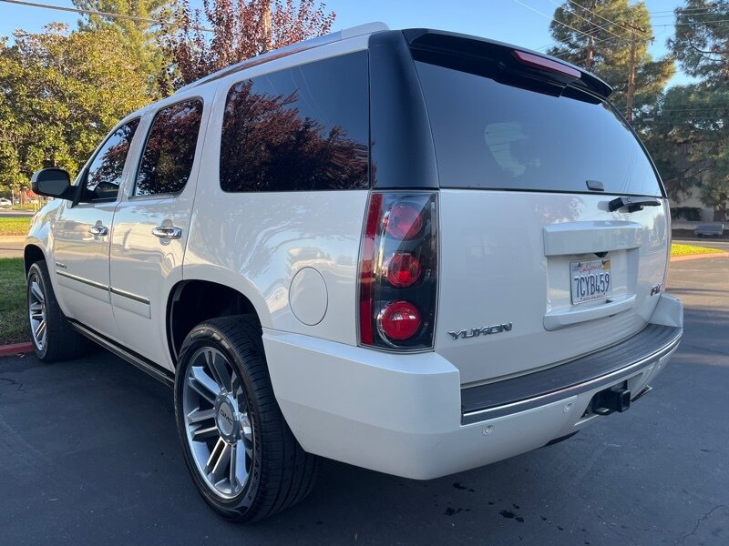 2014 GMC Yukon Denali photo 7