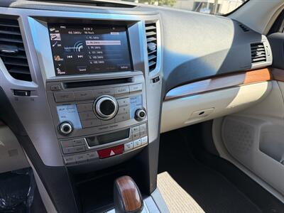 2014 Subaru Outback 3.6R Limited   - Photo 31 - Sacramento, CA 95826