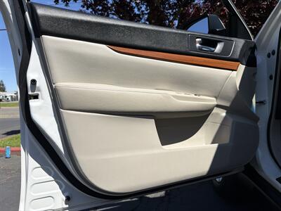2014 Subaru Outback 3.6R Limited   - Photo 18 - Sacramento, CA 95826
