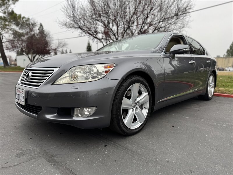 2012 Lexus LS Base photo 7