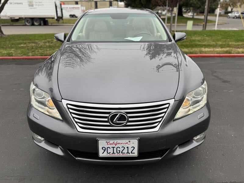 2012 Lexus LS Base photo 6