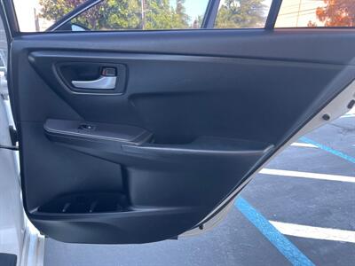2016 Toyota Camry SE   - Photo 35 - Sacramento, CA 95826