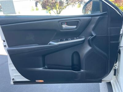 2016 Toyota Camry SE   - Photo 28 - Sacramento, CA 95826