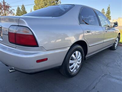 1996 Honda Accord DX - Photo 12 - Sacramento, CA 95826