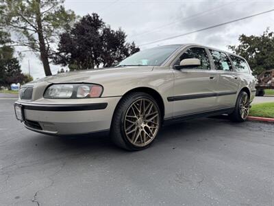 2004 Volvo V70 2.5T   - Photo 6 - Sacramento, CA 95826