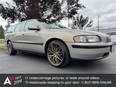 2004 Volvo V70 2.5T   - Photo 1 - Sacramento, CA 95826