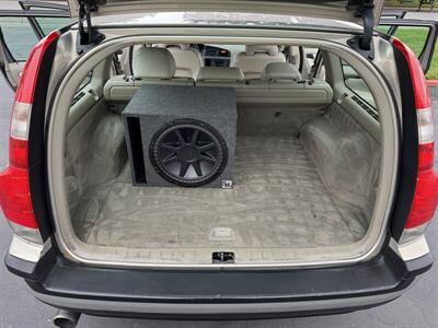 2004 Volvo V70 2.5T   - Photo 16 - Sacramento, CA 95826
