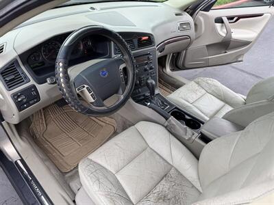 2004 Volvo V70 2.5T   - Photo 23 - Sacramento, CA 95826