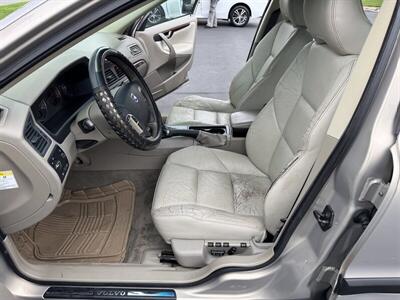 2004 Volvo V70 2.5T   - Photo 22 - Sacramento, CA 95826