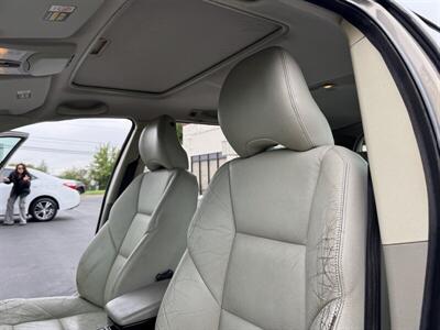 2004 Volvo V70 2.5T   - Photo 19 - Sacramento, CA 95826