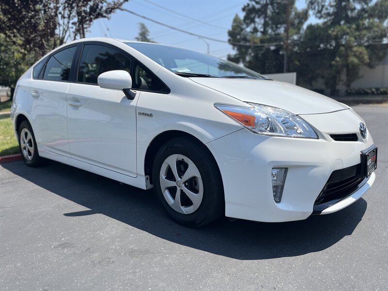 2015-Toyota-Prius-JTDKN3DU1F0397316