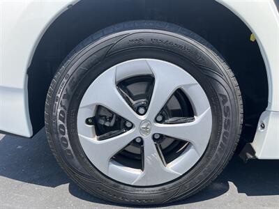 2015 Toyota Prius Three   - Photo 29 - Sacramento, CA 95826