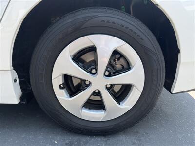 2015 Toyota Prius Three   - Photo 30 - Sacramento, CA 95826