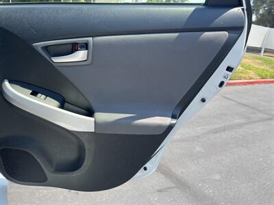 2015 Toyota Prius Three   - Photo 44 - Sacramento, CA 95826