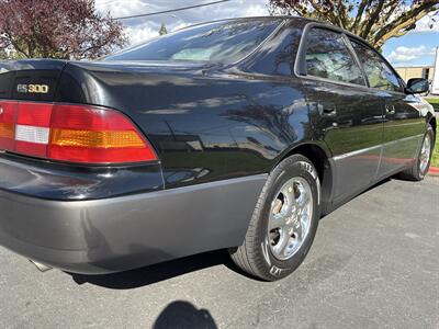1998 Lexus ES   - Photo 12 - Sacramento, CA 95826