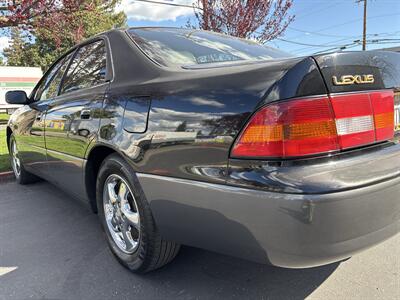 1998 Lexus ES   - Photo 10 - Sacramento, CA 95826