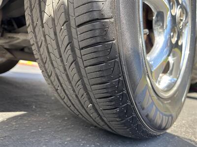 1998 Lexus ES   - Photo 18 - Sacramento, CA 95826