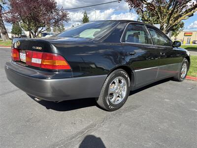 1998 Lexus ES   - Photo 13 - Sacramento, CA 95826