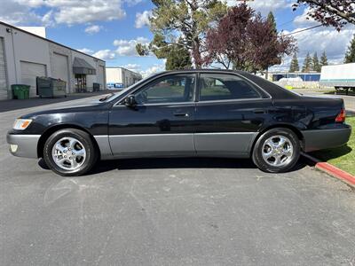 1998 Lexus ES   - Photo 8 - Sacramento, CA 95826