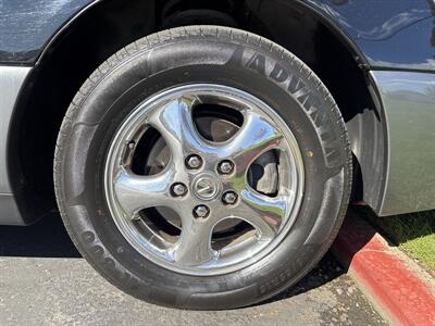 1998 Lexus ES   - Photo 15 - Sacramento, CA 95826