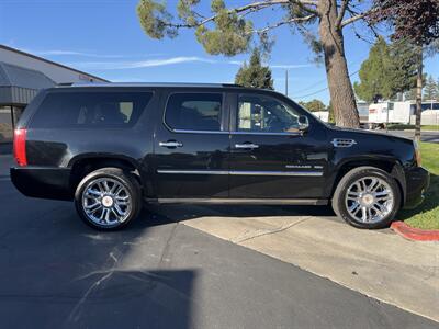 2013 Cadillac Escalade ESV Platinum Edition - Photo 14 - Sacramento, CA 95826