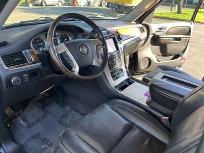 2013 Cadillac Escalade ESV Platinum Edition - Photo 23 - Sacramento, CA 95826