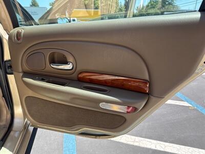 2001 Chrysler LHS   - Photo 38 - Sacramento, CA 95826