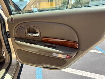 2001 Chrysler LHS   - Photo 40 - Sacramento, CA 95826