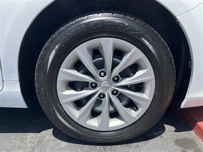2016 Toyota Camry LE - Photo 14 - Sacramento, CA 95826