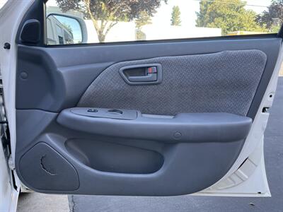 2000 Toyota Camry LE   - Photo 34 - Sacramento, CA 95826
