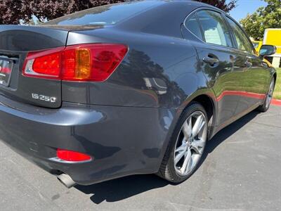 2009 Lexus IS 250   - Photo 12 - Sacramento, CA 95826