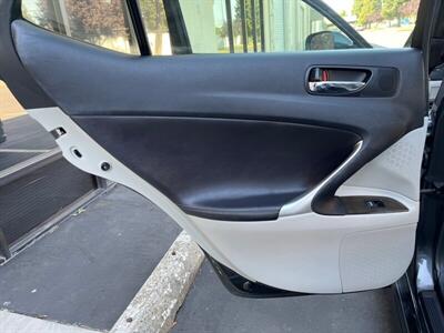 2009 Lexus IS 250   - Photo 32 - Sacramento, CA 95826