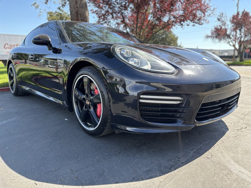 2015 Porsche Panamera