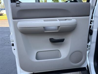 2009 GMC Sierra 1500 Work Truck   - Photo 33 - Sacramento, CA 95826