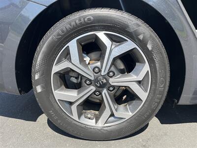 2019 Kia Forte LXS   - Photo 17 - Sacramento, CA 95826