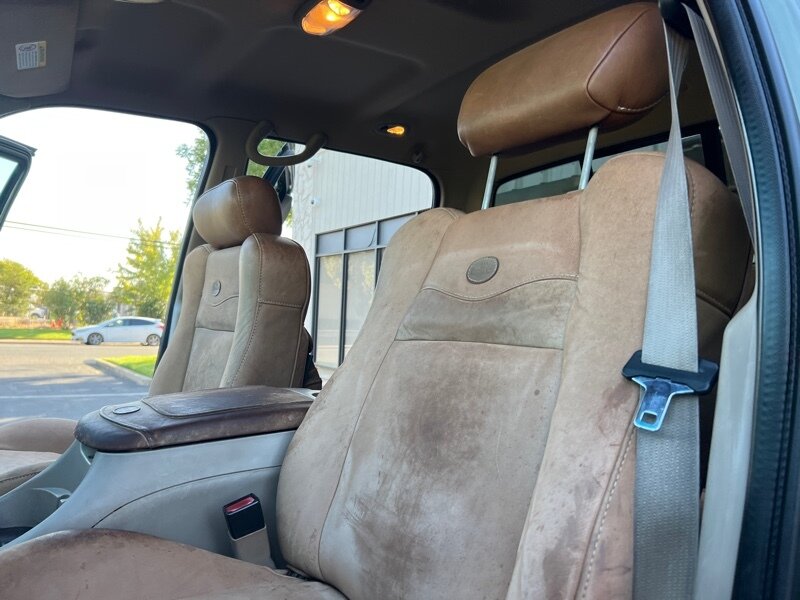 2001 Ford F-150 King Ranch photo 24