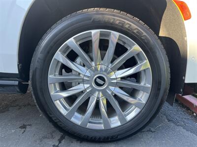 2021 Cadillac Escalade ESV Premium Luxury   - Photo 16 - Sacramento, CA 95826