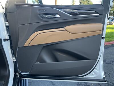2021 Cadillac Escalade ESV Premium Luxury   - Photo 45 - Sacramento, CA 95826