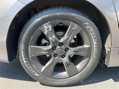 2011 Toyota Sienna SE 8-Passenger   - Photo 17 - Sacramento, CA 95826