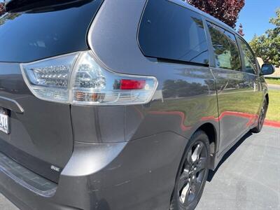2011 Toyota Sienna SE 8-Passenger   - Photo 12 - Sacramento, CA 95826