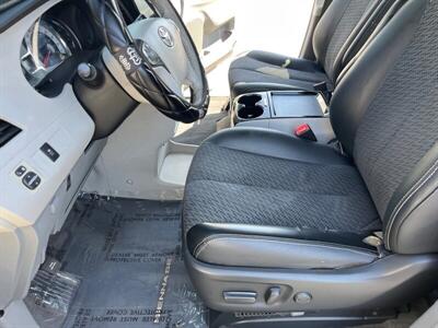 2011 Toyota Sienna SE 8-Passenger   - Photo 23 - Sacramento, CA 95826