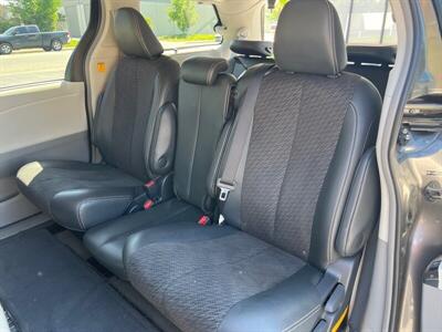 2011 Toyota Sienna SE 8-Passenger   - Photo 28 - Sacramento, CA 95826