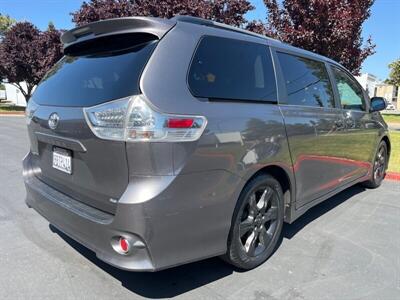 2011 Toyota Sienna SE 8-Passenger   - Photo 13 - Sacramento, CA 95826