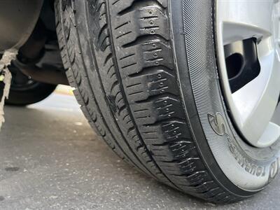 2001 Toyota Corolla LE - Photo 19 - Sacramento, CA 95826