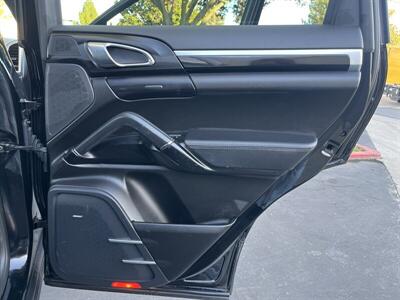 2017 Porsche Cayenne - Photo 35 - Sacramento, CA 95826